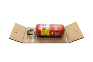 Tray aus Wabenpappe mit Feuerlöscher und umwickelt mit Folie
