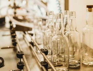 cantilever-distillery-flaschen-produktion